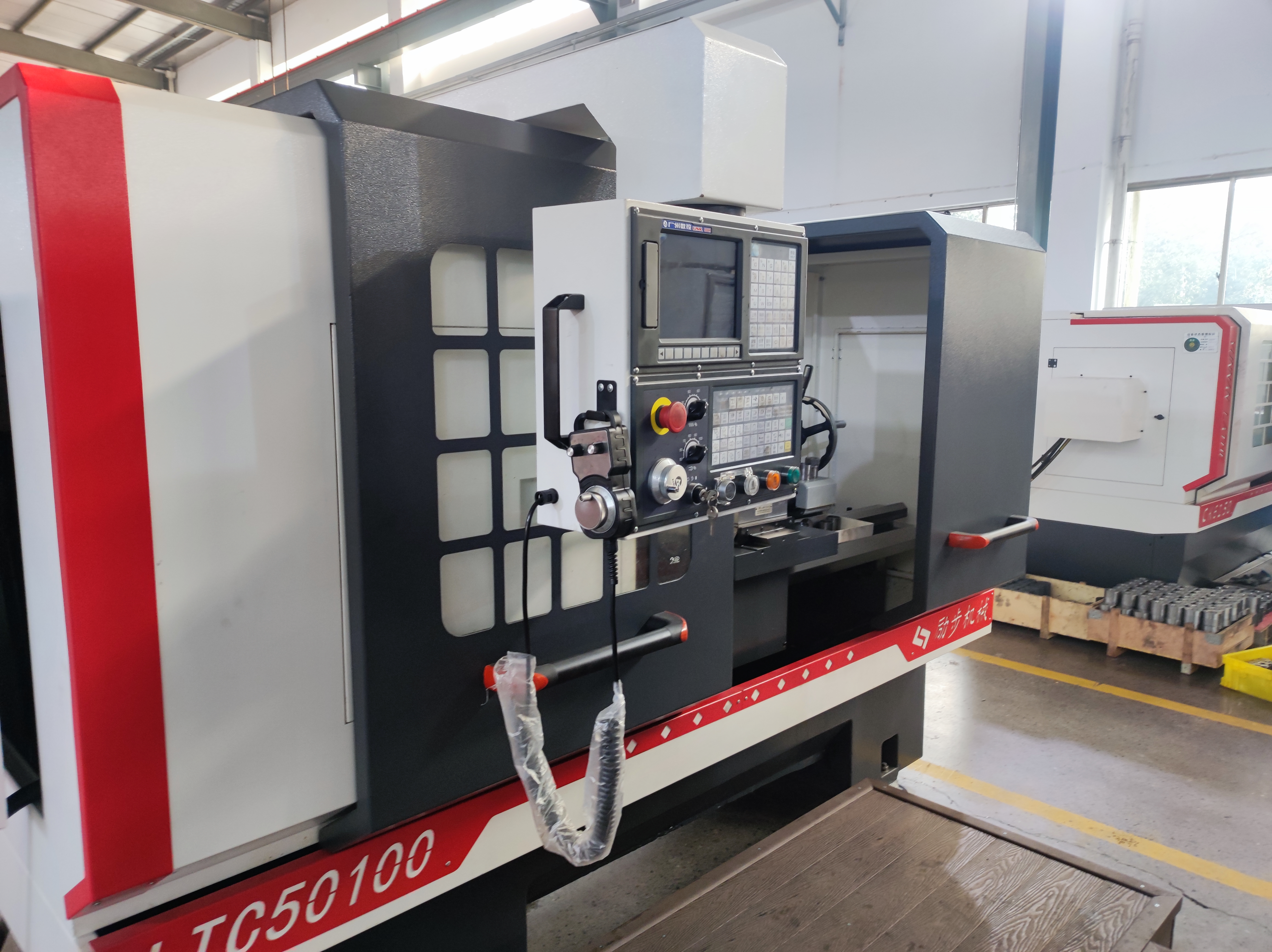 New fully-automated CNC lathe
